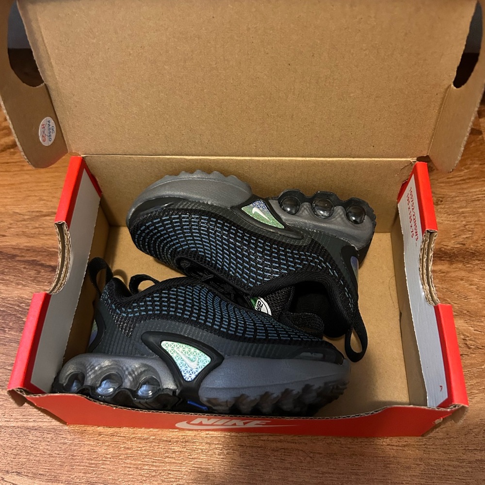 Air Max DN toddler